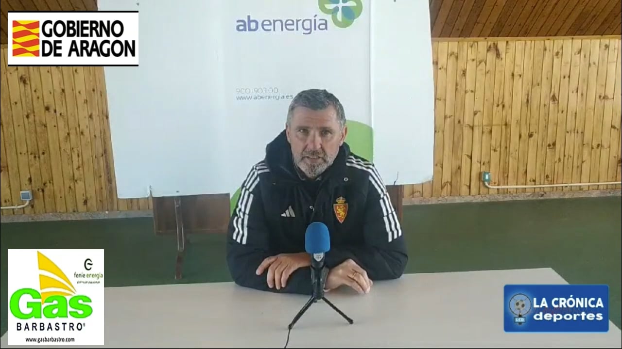EMILIO LARRAZ (Entrenador D. Aragón) UD Barbastro 1-1 Deportivo Aragón / Jor. 25 - Segunda Rfef / Gr 2