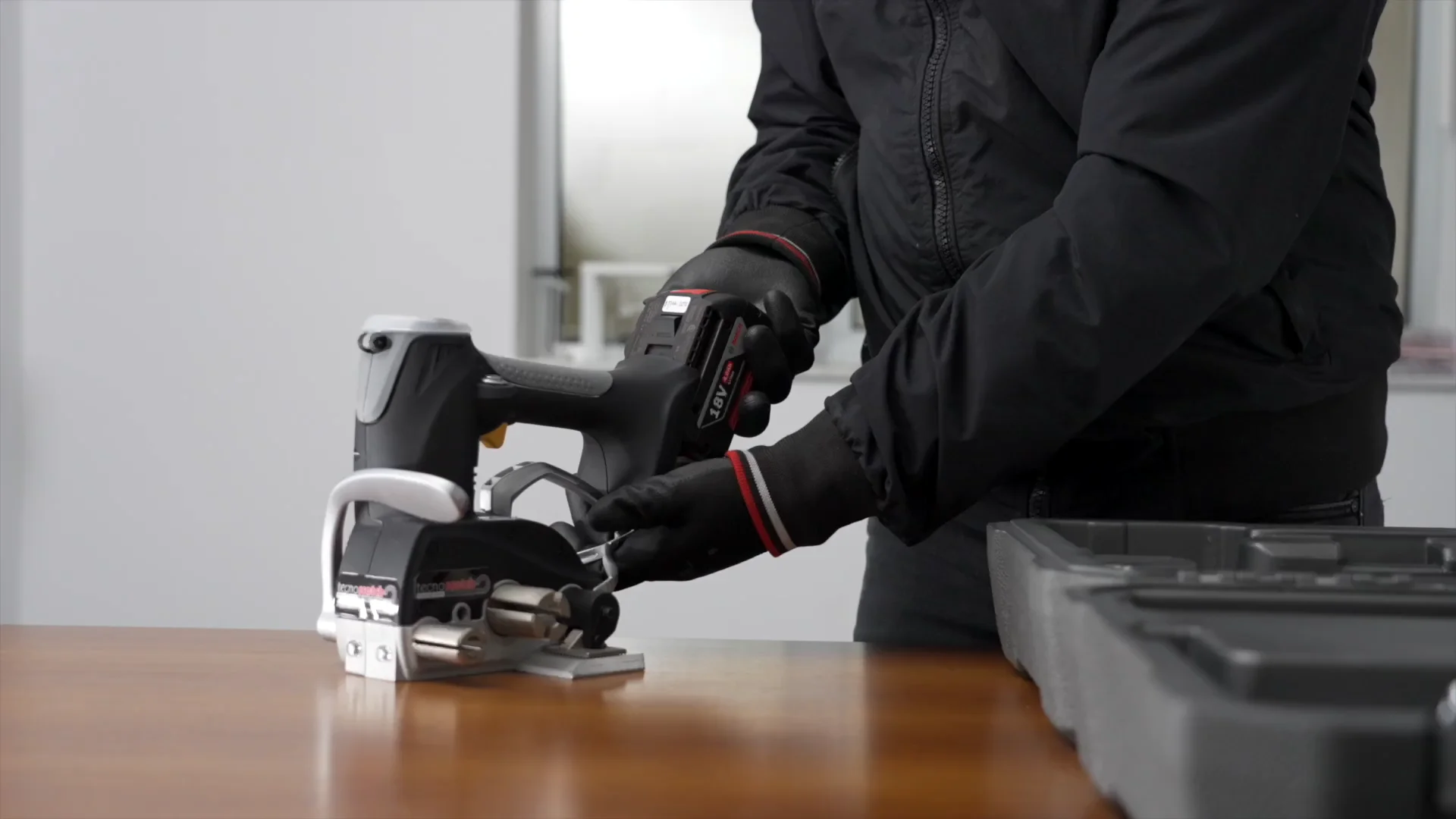 Set Reggiatura US Solid - Nastro 19mm X 500m, Con Tenditore E 300 Fibbie Metalliche - Foto 9