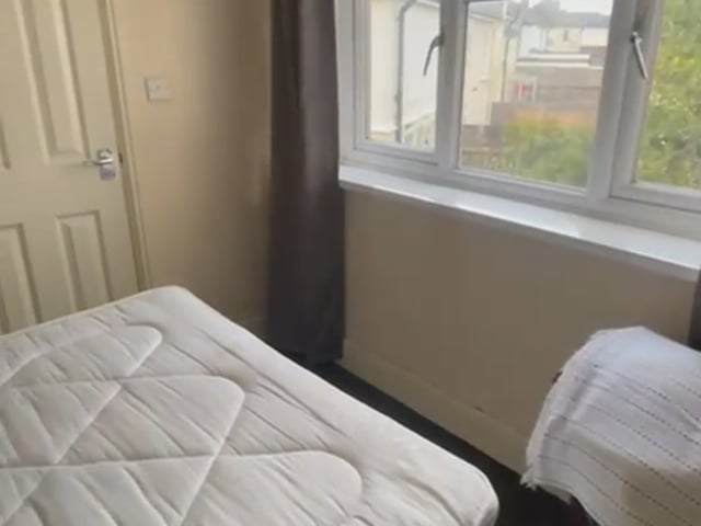 Double Room with en suite Main Photo