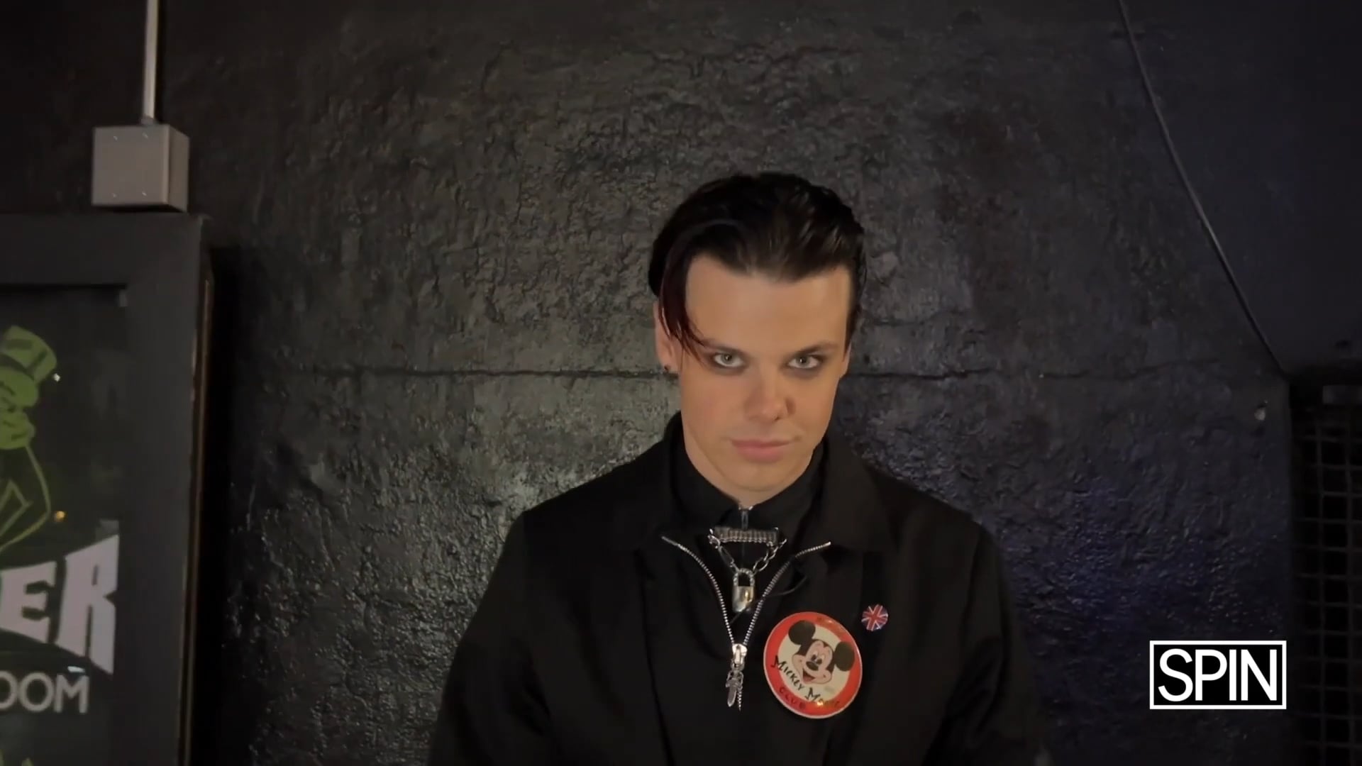 Yungblud - Walk with Me - SPIN