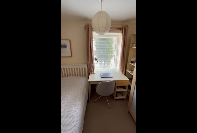 Postgraduate room with views of Salisbury Crags Main Photo