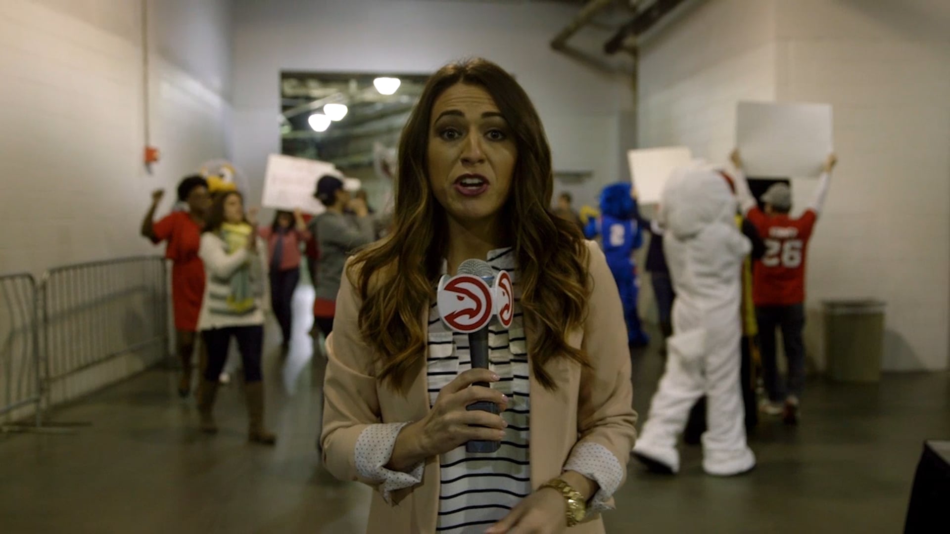 Atlanta Hawks Harry vs. Robin Lopez