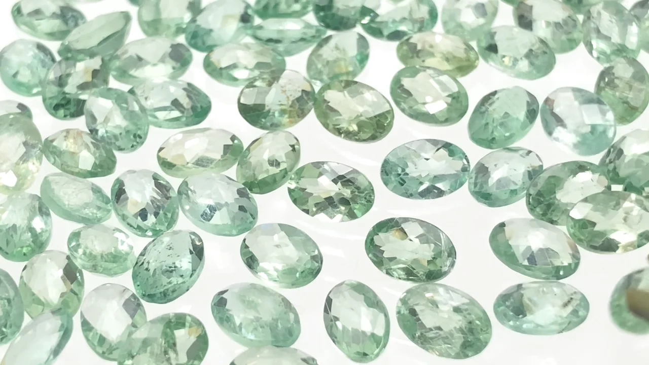 動画】宝石質グリーンカイヤナイトAAA ルース オーバルファセット
