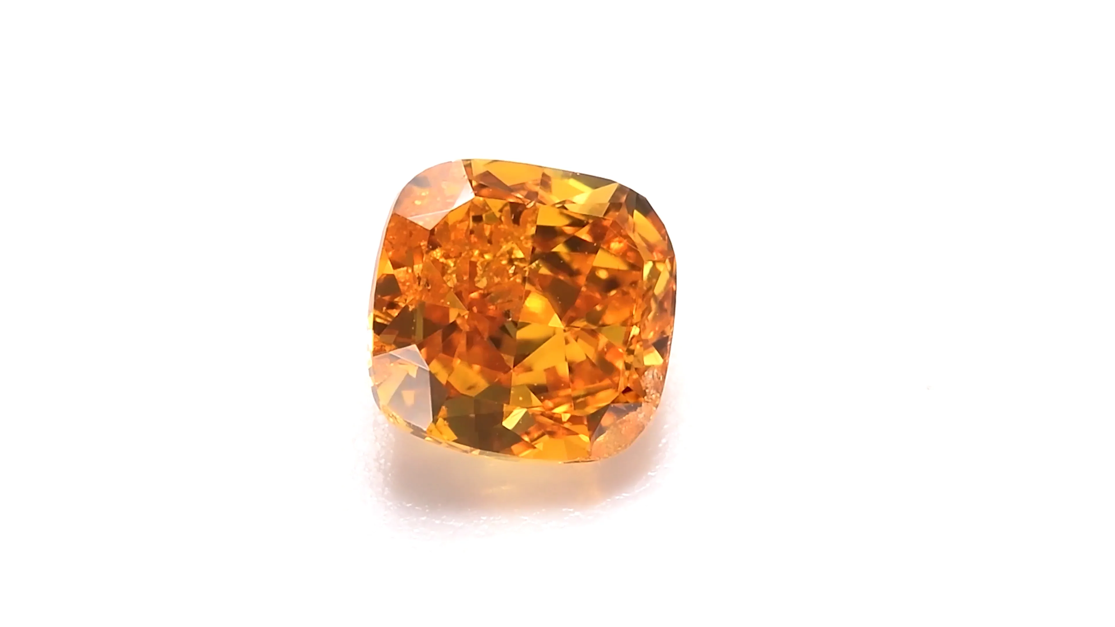 【年中無休】 Carat 0.89 Fancy GIA I1 Diamond Cushion Orange Yellow Deep ダイヤモンド