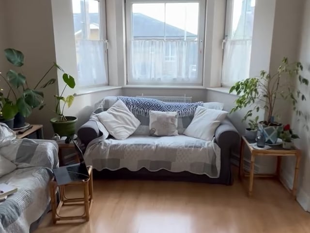 Single room in sweet flat with friendly flatmates Main Photo