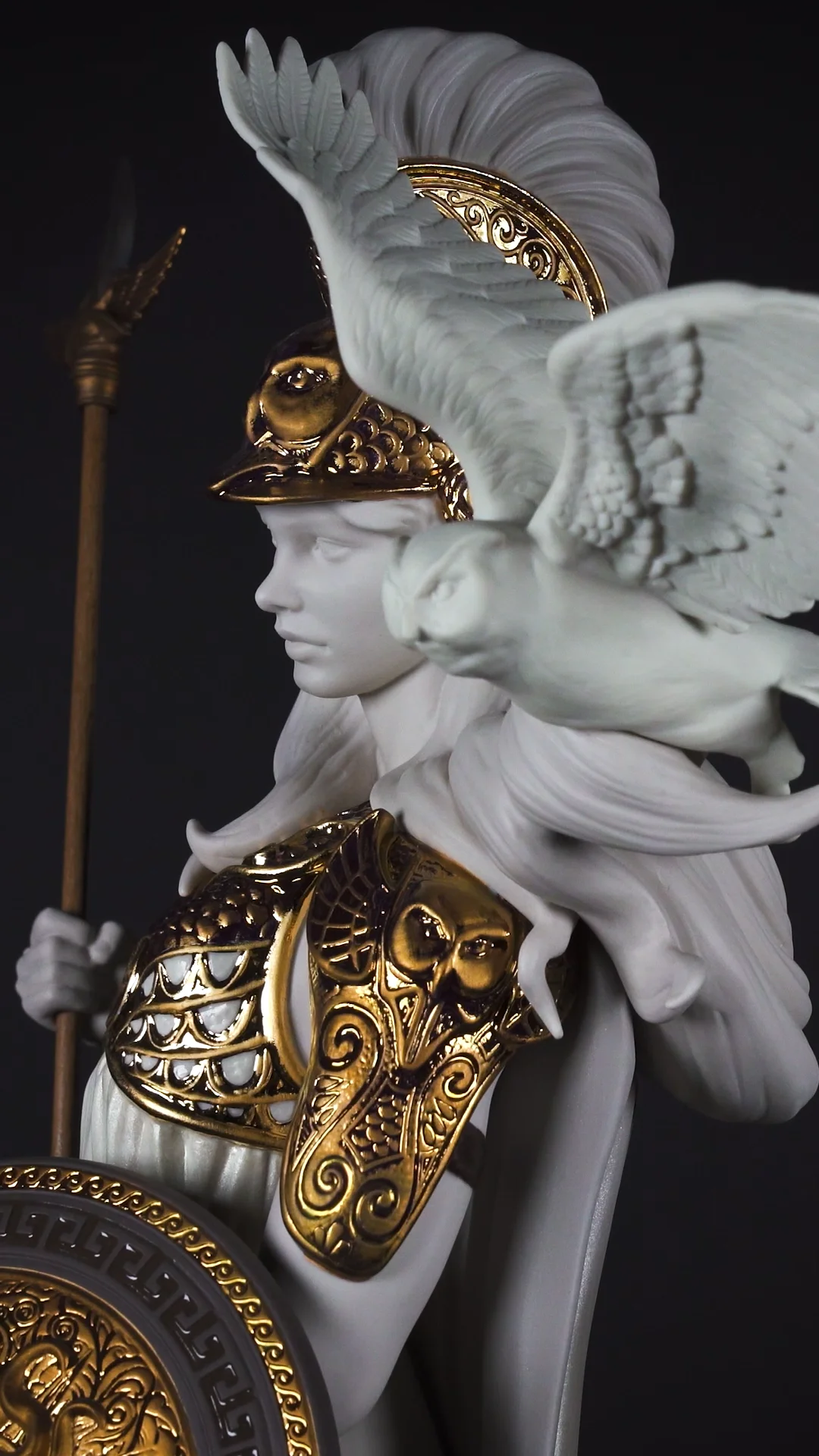 Athena Sculpture | Lladró® USA