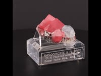 70403 - Rhodochrosite, Fluorite