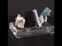 70411 - Beryl v. Aquamarine, Schorl, Orthoclase