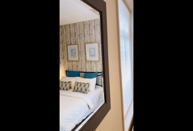 Stunning double room in a recently renovated house Main Photo