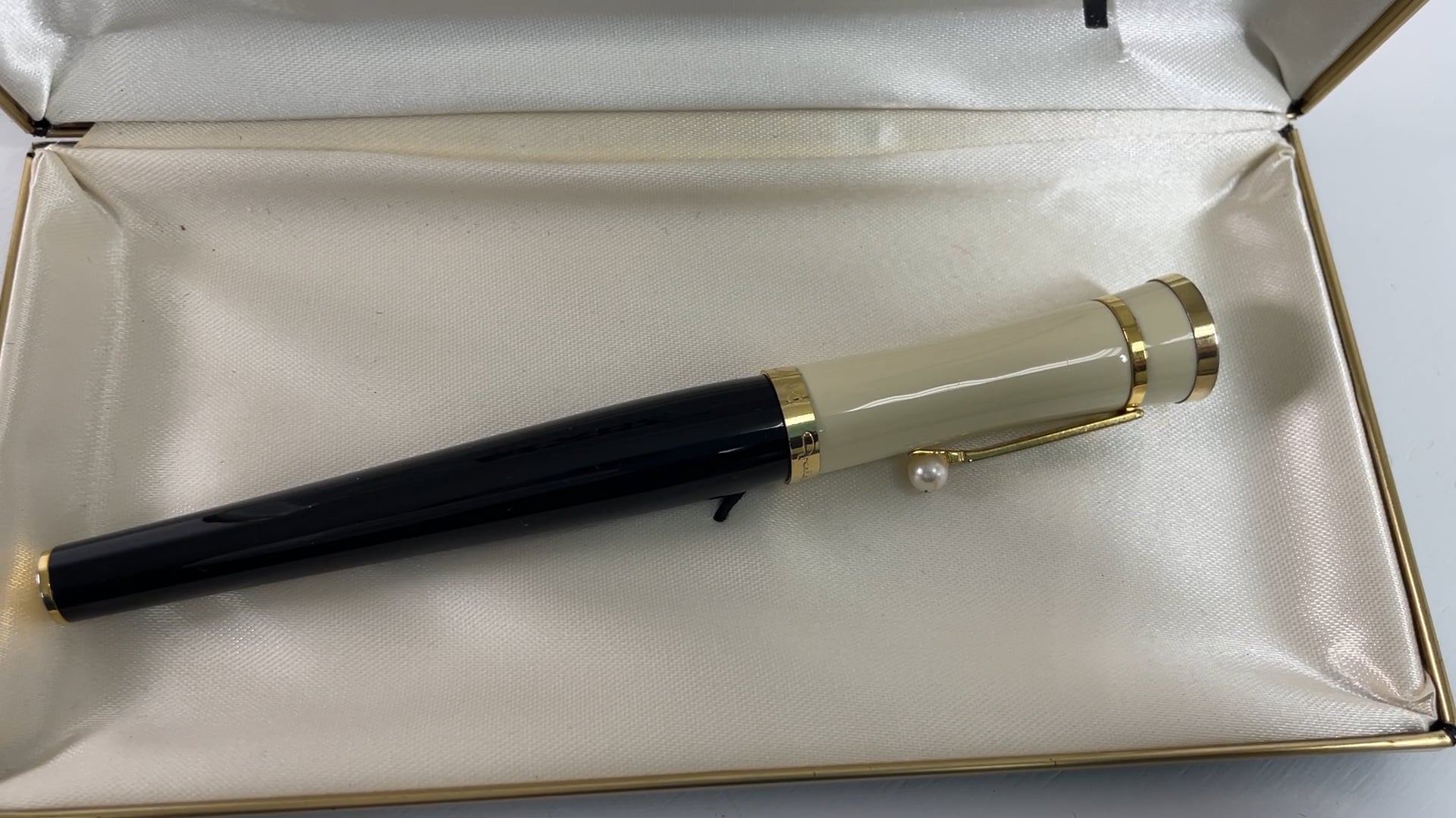 Greta Garbo Limited Edition Mont Blanc Ballpoint Pen with