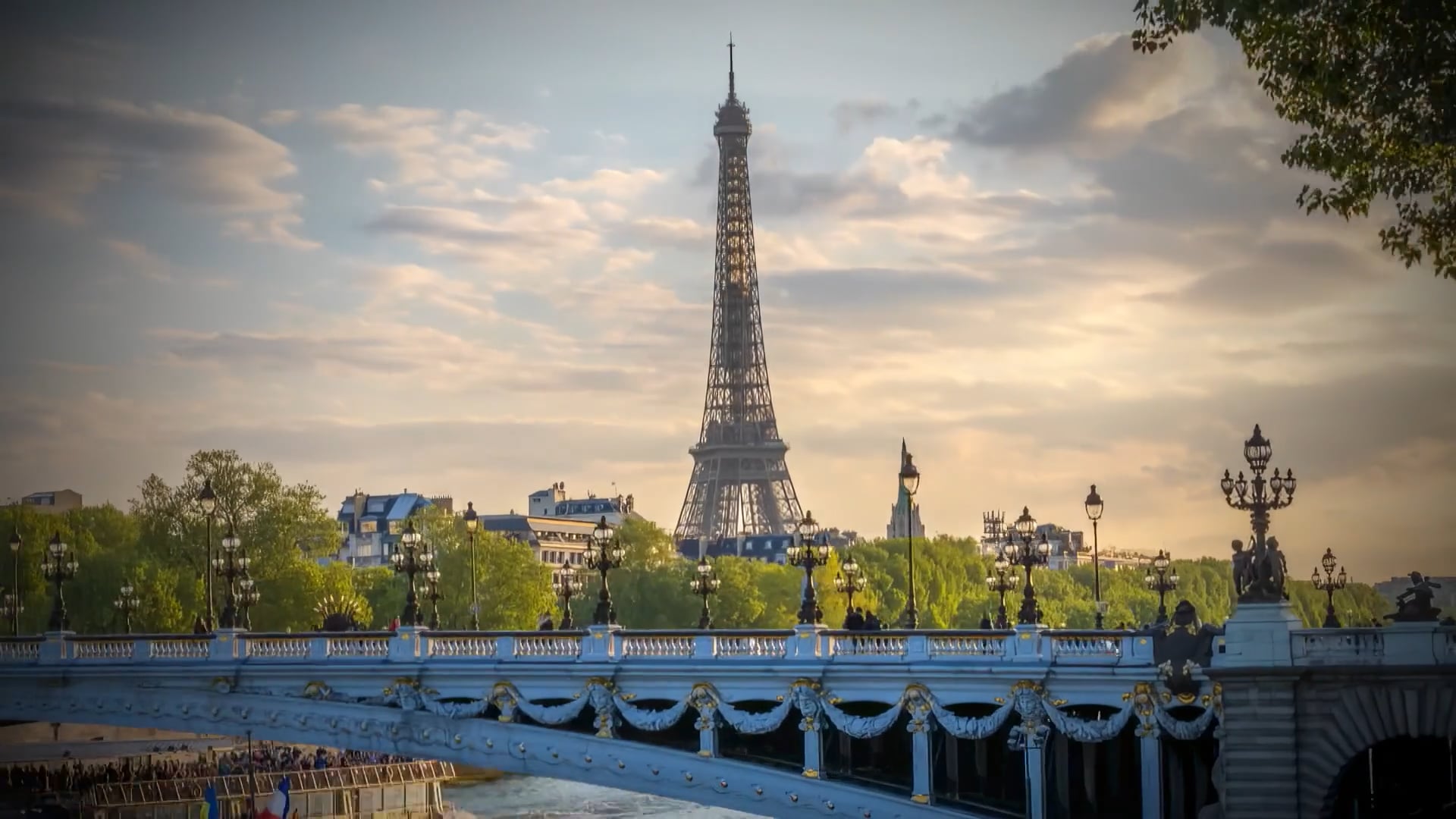 A Love Letter to Paris