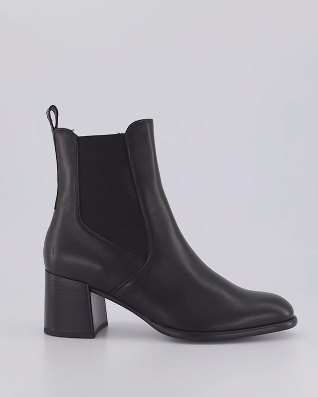 SCANT / Black