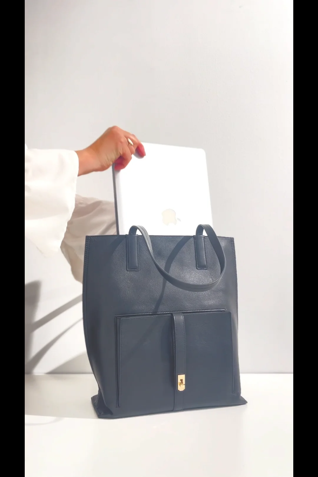 VERY掲載】Classy/レザーA4トートバッグ|OUTLET / アウトレット VERY掲載】Classy/レザーA4トートバッグ|OUTLET / アウトレット