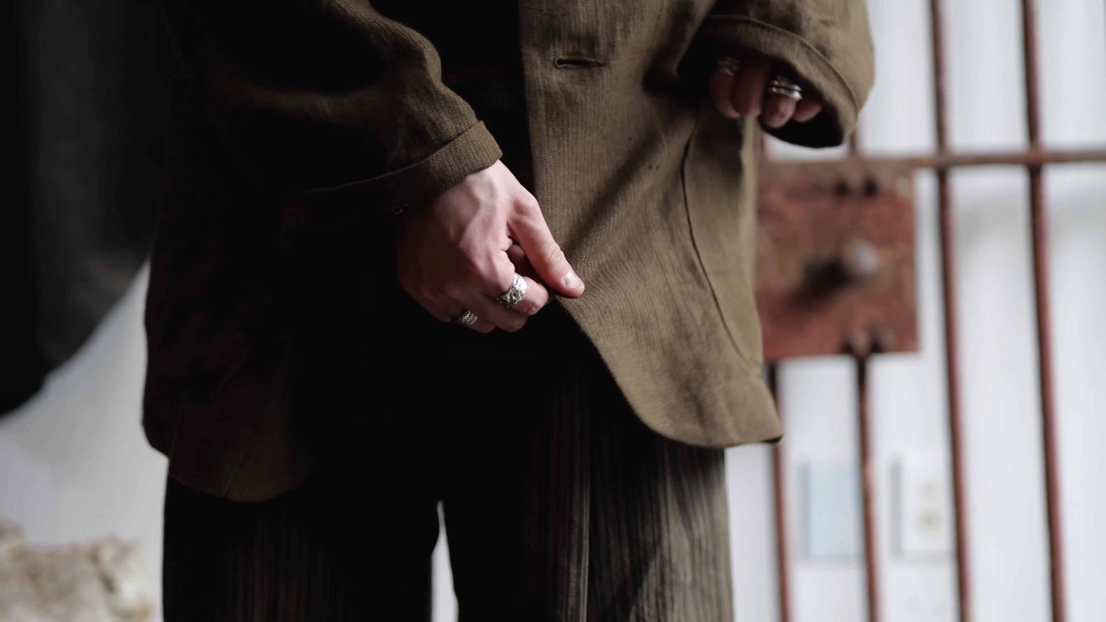 0M2410905. Oversized 3B Blazer. Dry Leaves. ZIGGY CHEN