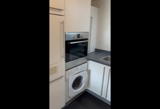 1 bedroom ground floor apartment  Main Photo