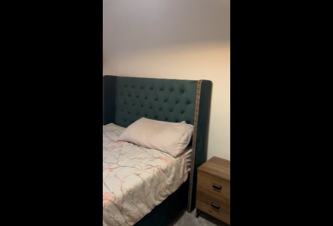 Large Double Room Main Photo