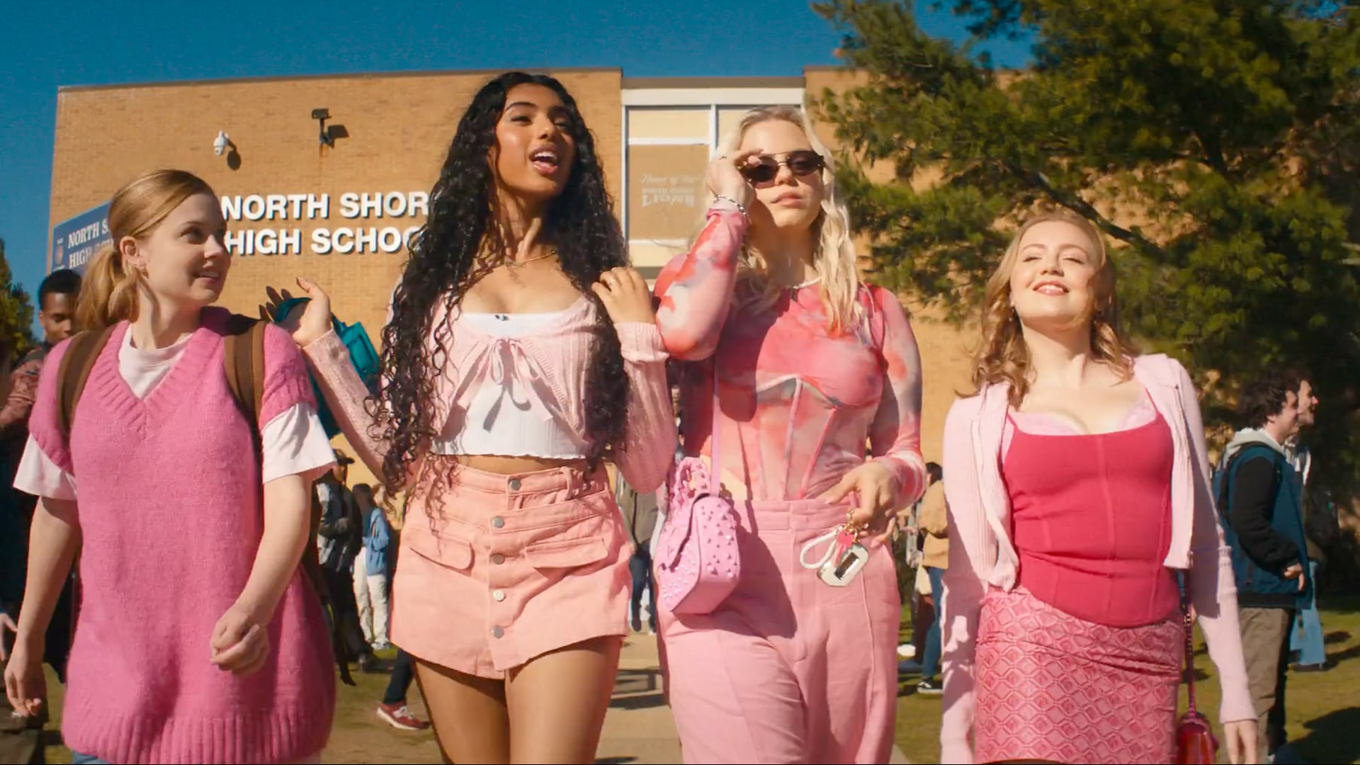 Mean Girls – INTL TV30 “Sleigh Queen”