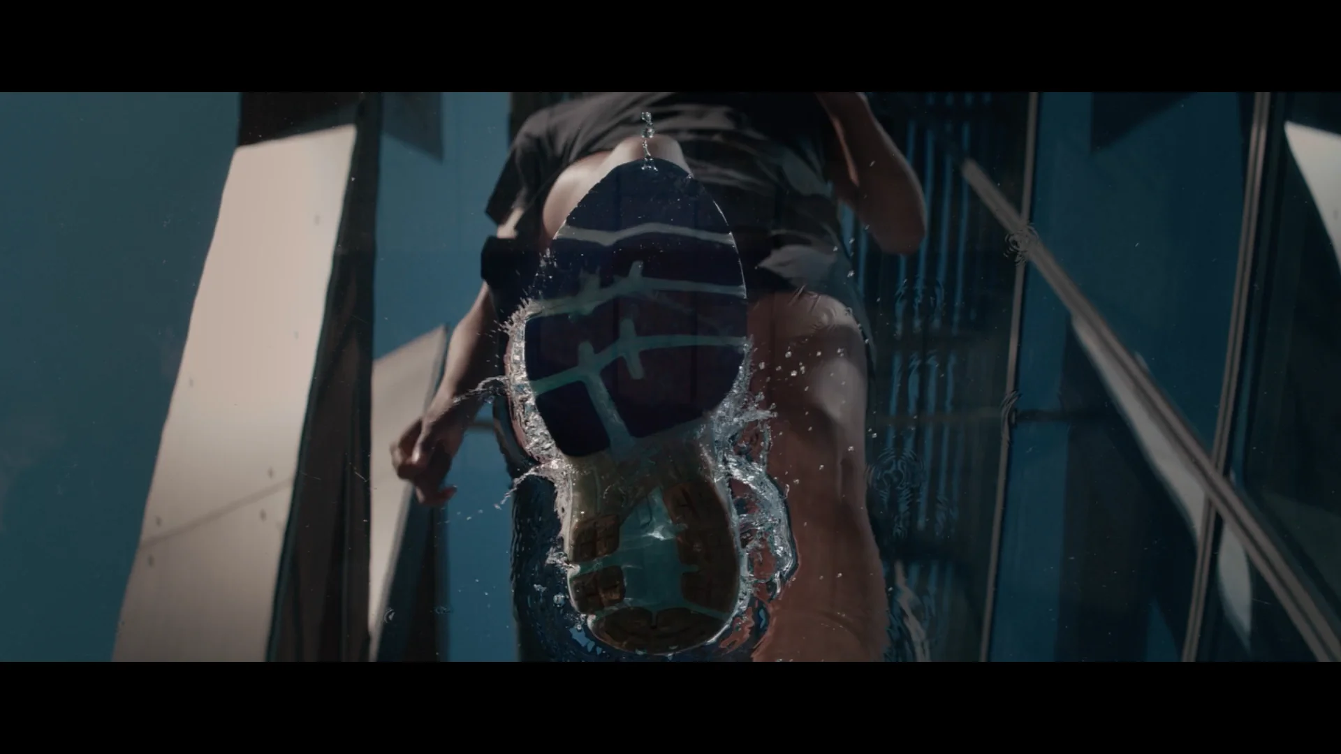 ASICS - WIN THE LONG RUN on Vimeo