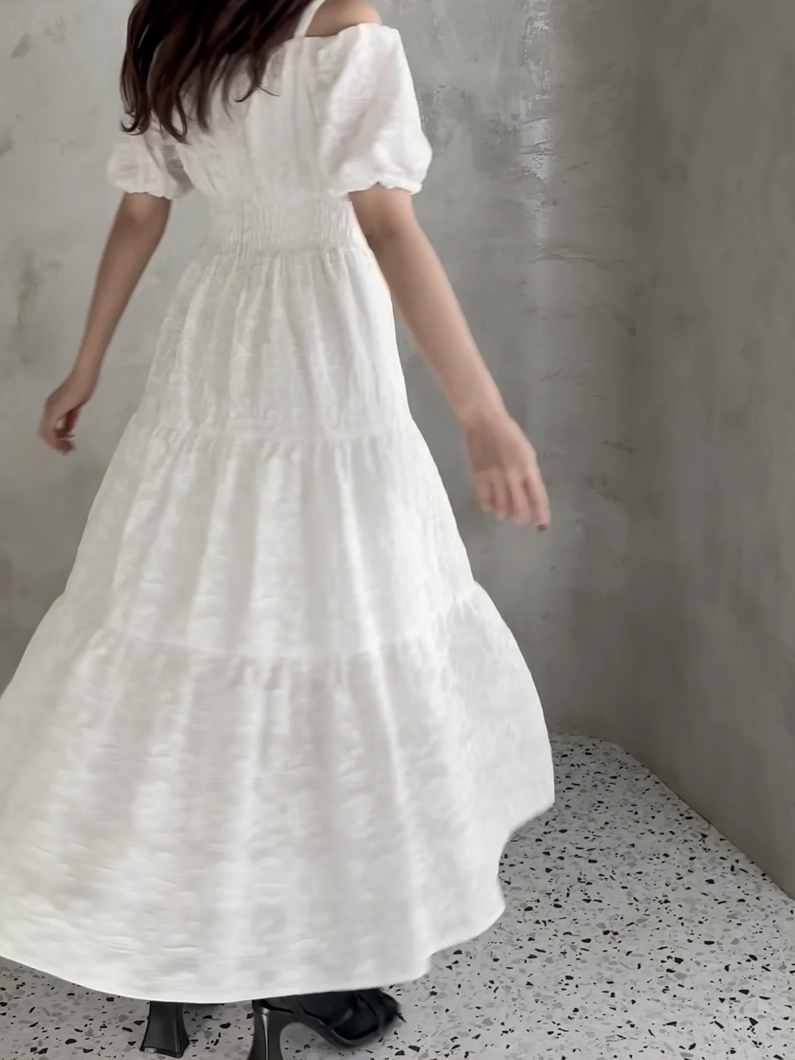 コルセットライクオフショルワンピース｜イートミー（EATME