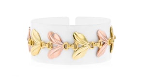 C. 1940 Vintage Tiffany Jewelry 14kt Two-Tone Gold Leaf Bracelet