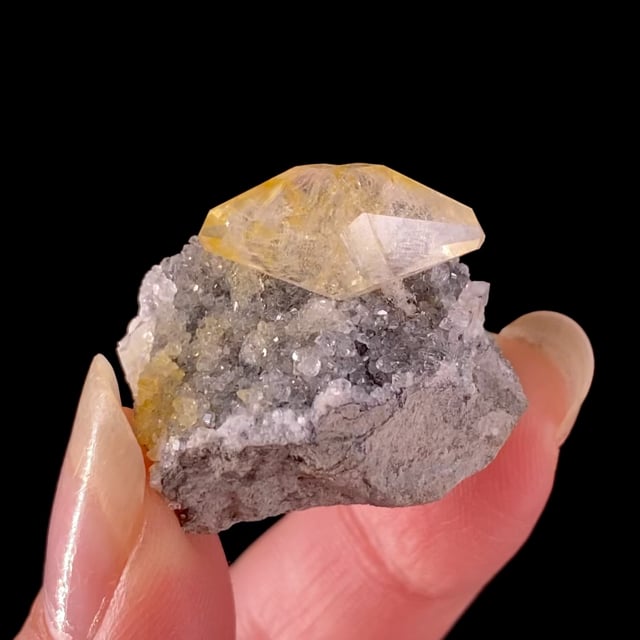 Calcite (gemmy twin) FaylorMiddle Creek Quarry, Winfield, Union