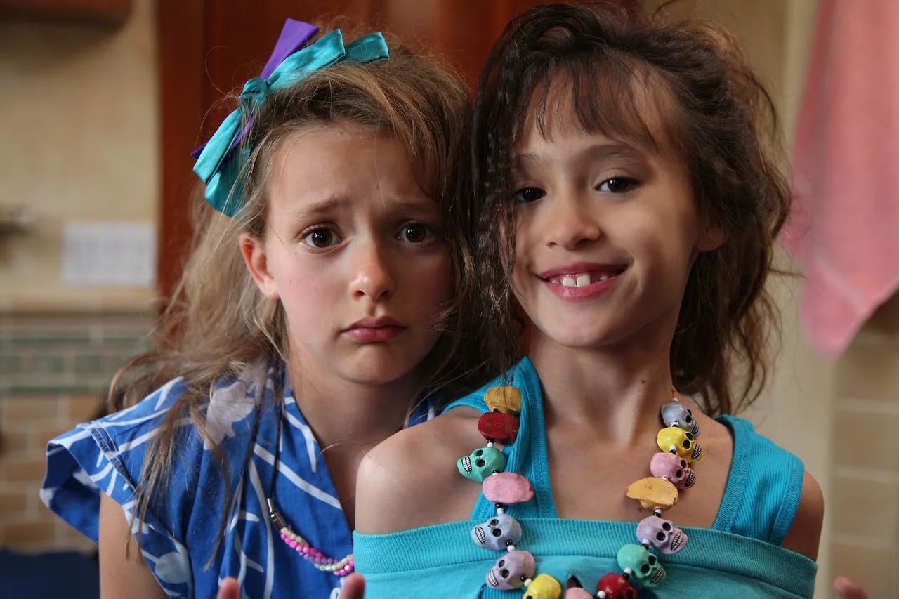 Olive and Mocha: Fast Times at Sugar High