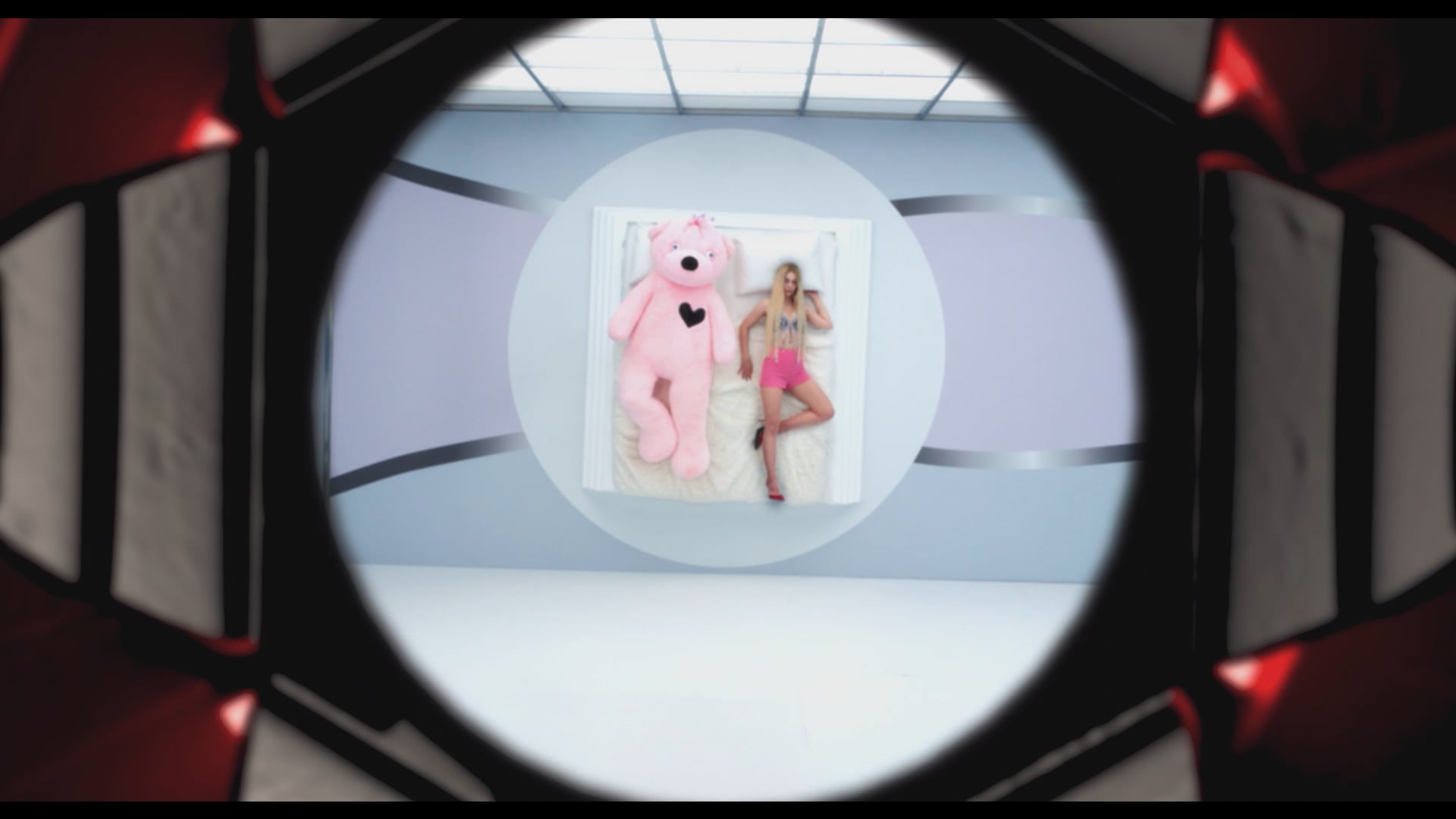 AleynaTilki - Retrograde | (Music Video) 2021