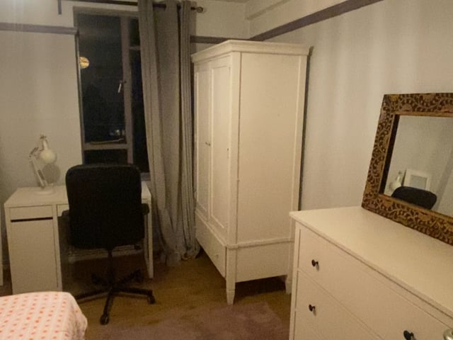 Absolute steal of a room in the heart of London! Main Photo