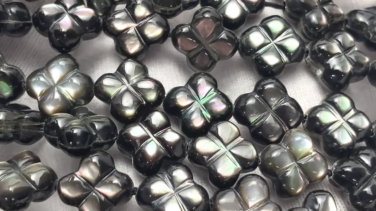 動画】高品質ブラックシェル(黒蝶貝) 四つ葉のクローバー(両面仕上げ)8