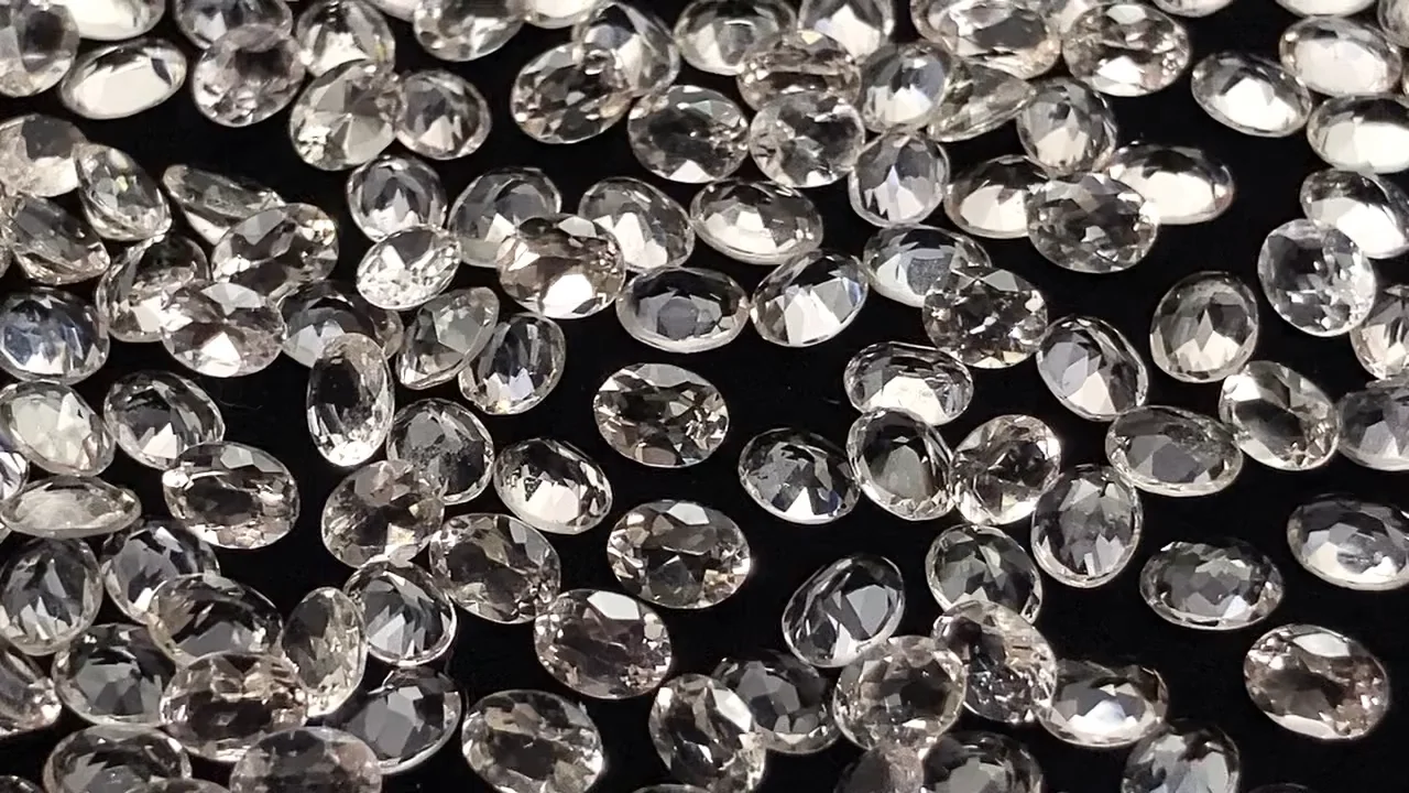 宝石質モルガナイト AAAA ルース オーバルファセットカット4×3mm 3粒