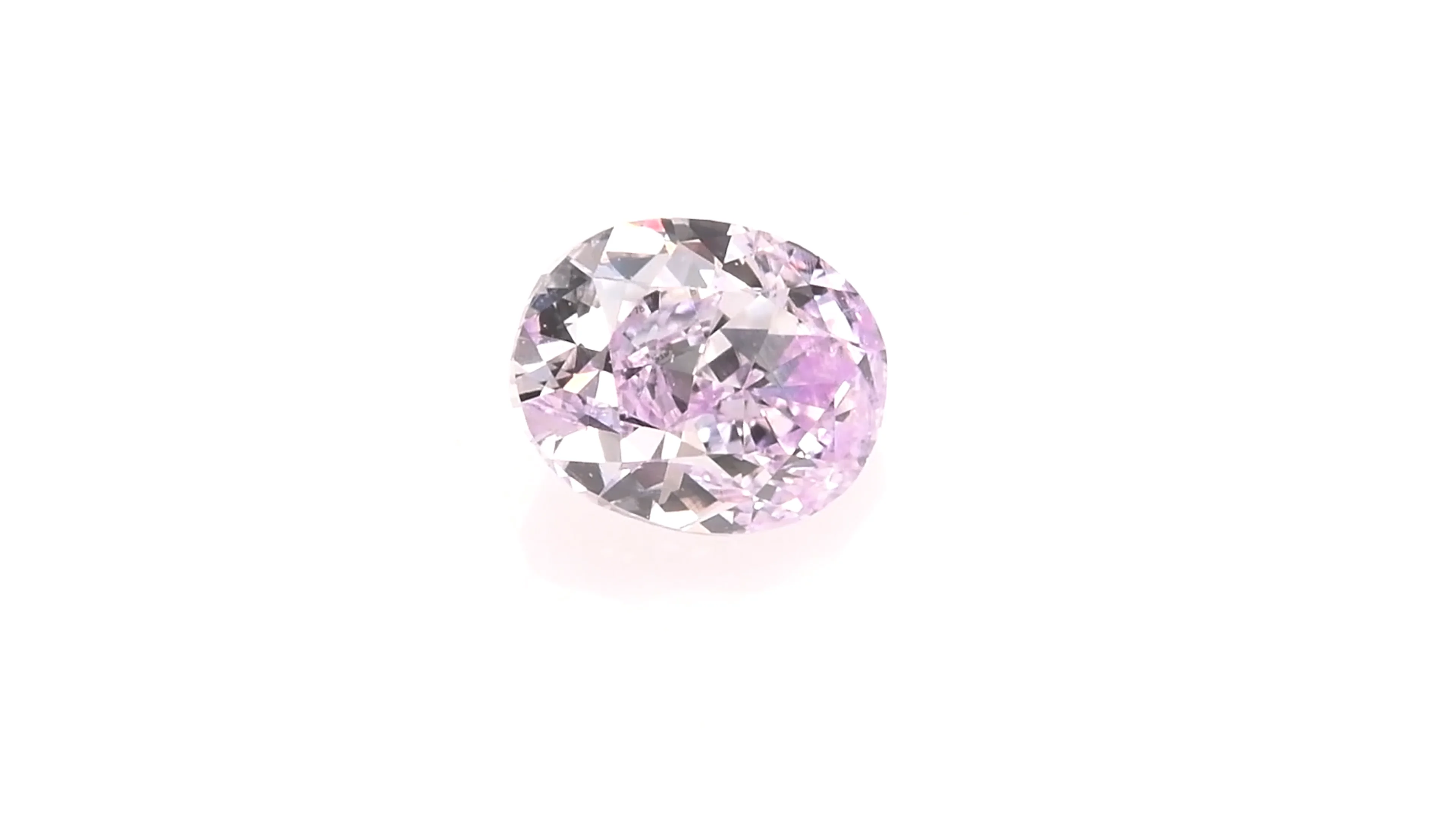 0.32 Carat Fancy Pinkish Purple Oval Diamond SI1 GIA | LEIBISH