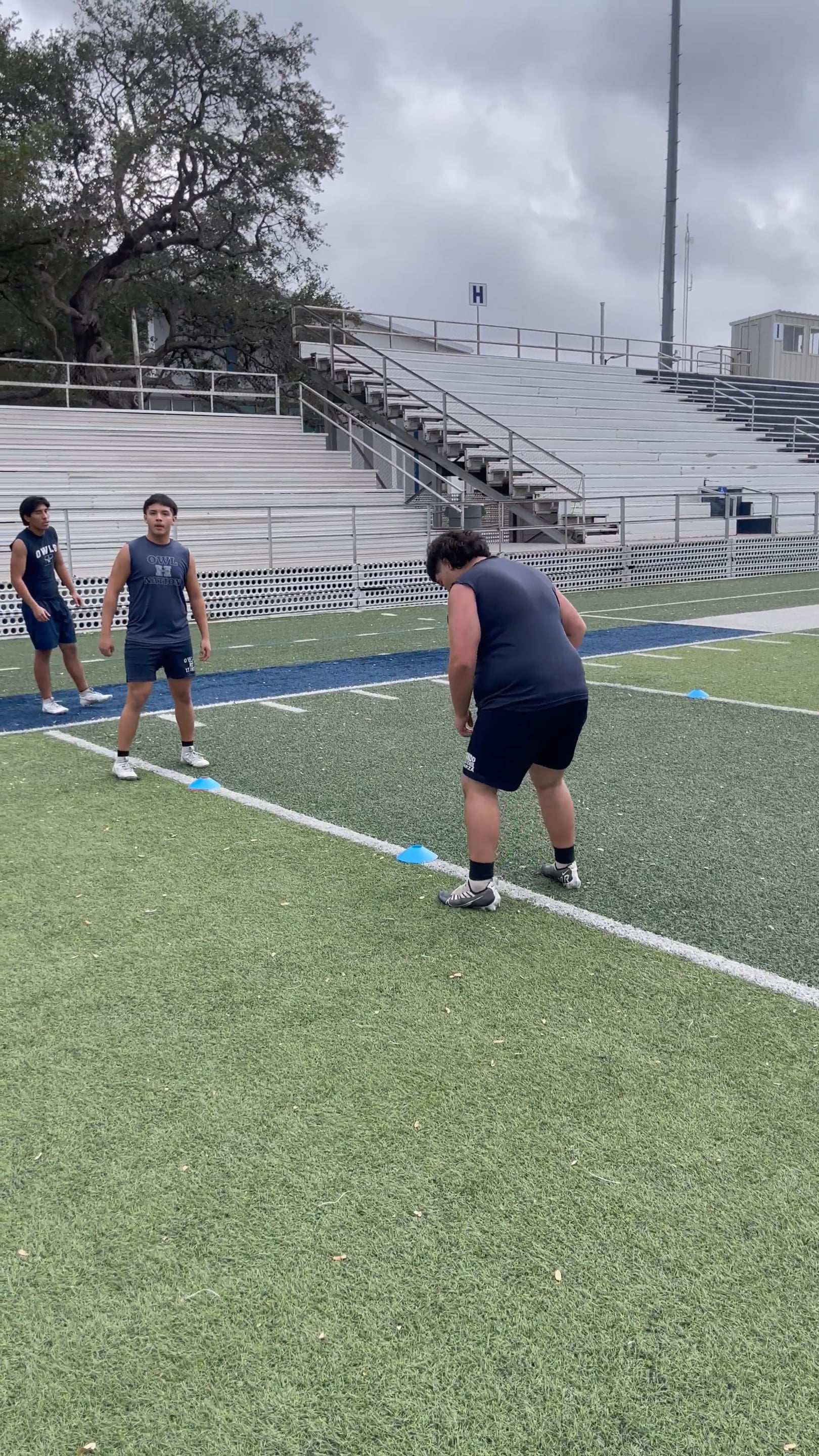 Watch juan garza's 5-10-5 Agility: 5.78 seconds