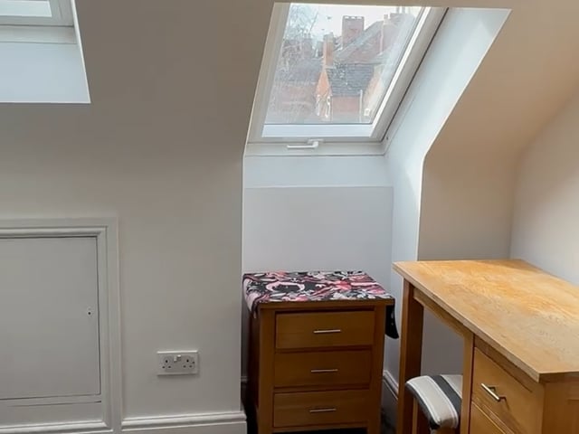 Video 1: Attic room. As available now. 
