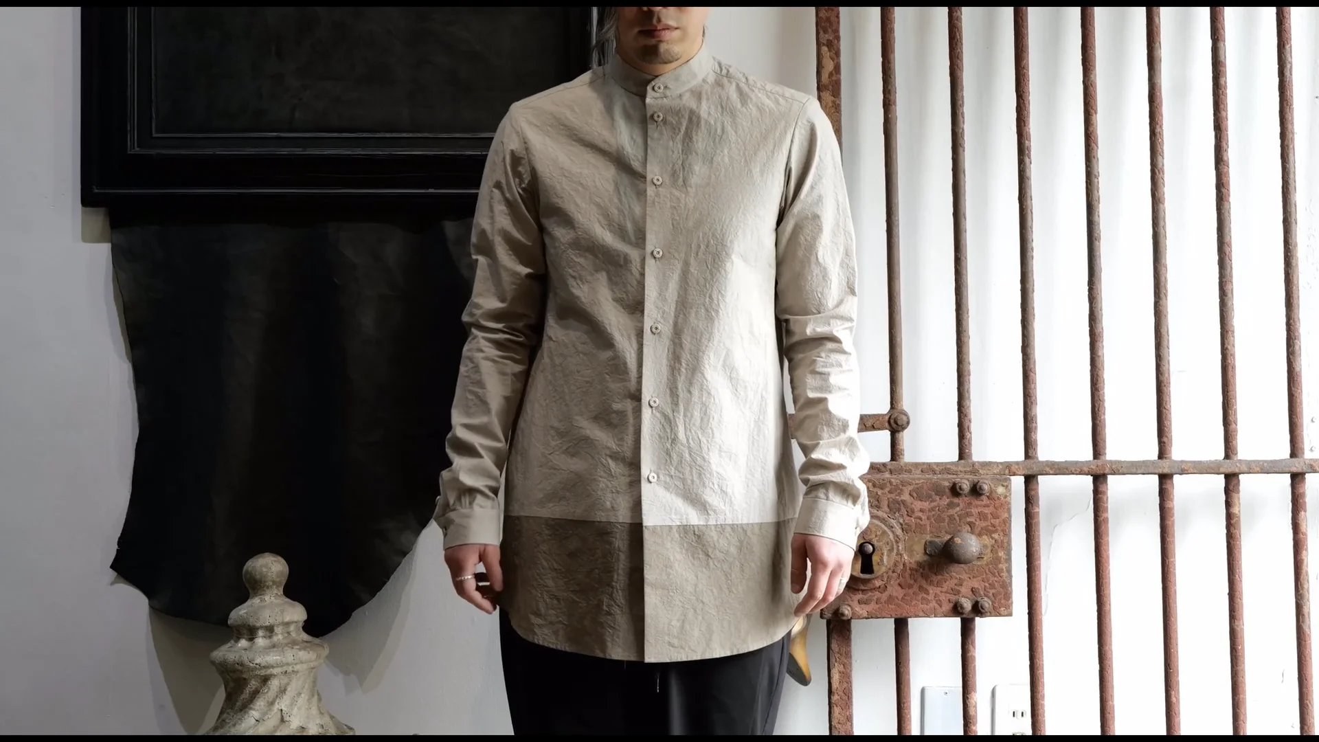 SHE-CTKM. Mao Color Semi Long Shirt Cotton. Ecru × Sand Beige