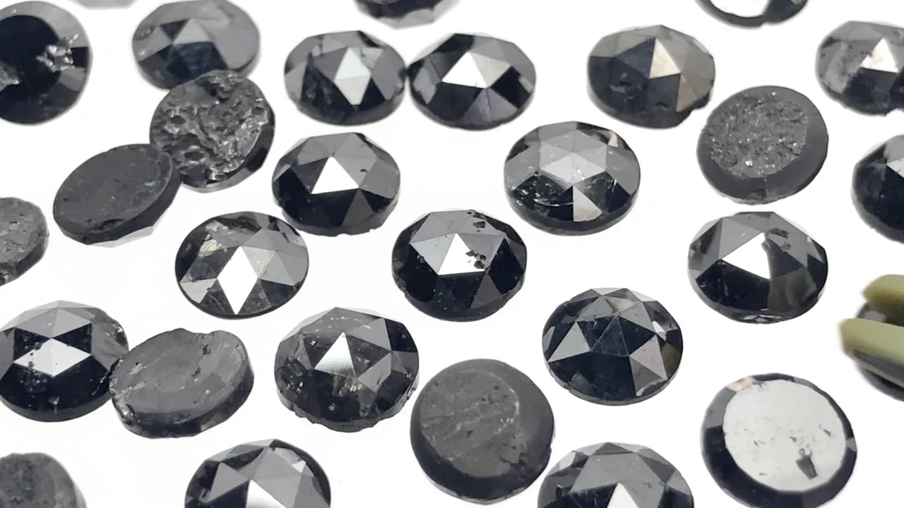 ブラックダイヤモンド ラウンド ローズカット6×6×2.5mm 1粒3,980円