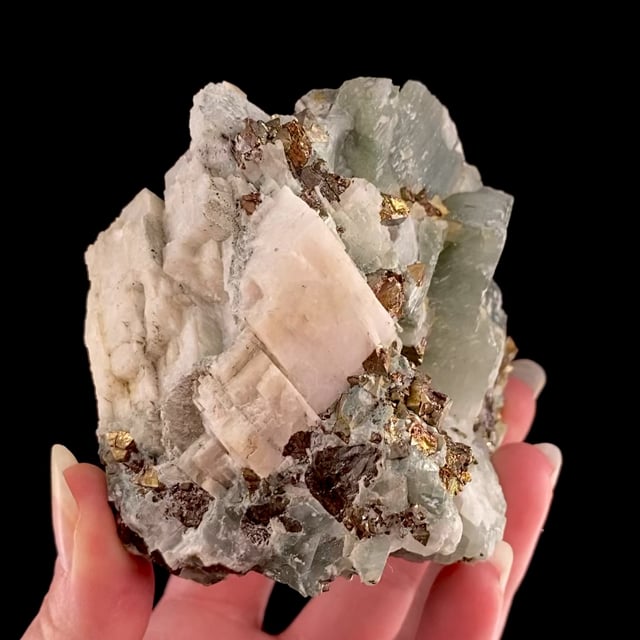 Chalcopyrite on Calcite (classic material)