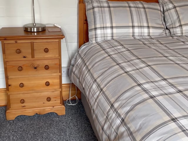 Large Double Room 500 metres From Junc 24 M5 Main Photo