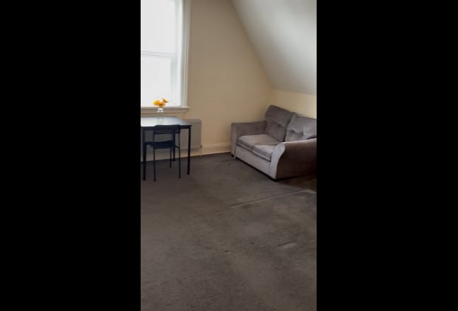 Self contained Studio in a 3 bed flat Main Photo