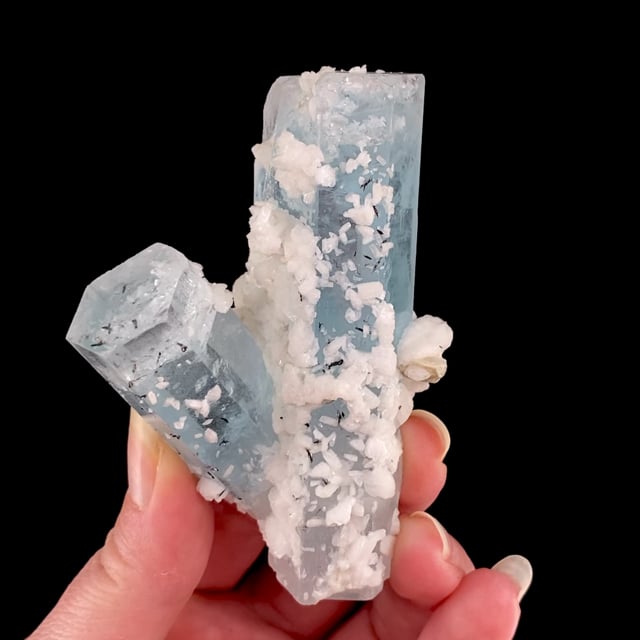Beryl var: Aquamarine (doubly-terminated crystals - ''floater'' specimen)
