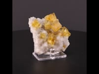 66635 - Fluorite, Quartz