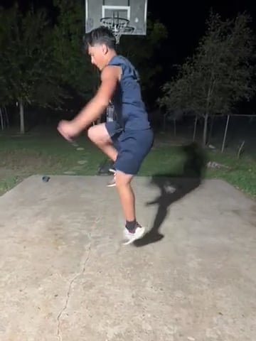 Watch ephraim gomez's Lung to Single Leg Hop: Approved