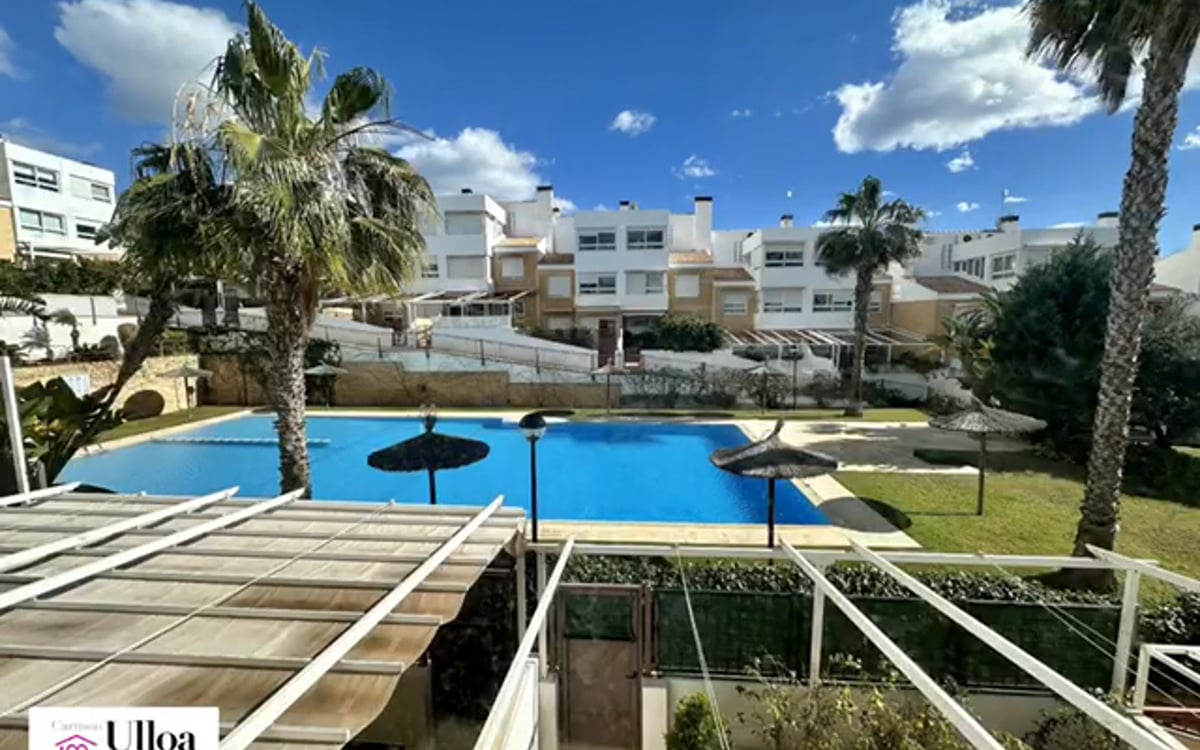 Terraced House for Sale in Alicante