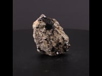 70368 - Andradite v Melanite