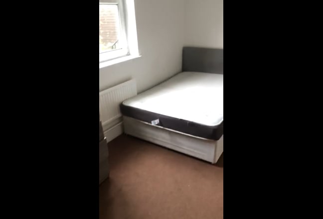 Single & Double Room - New Malden -Bills Included  Main Photo