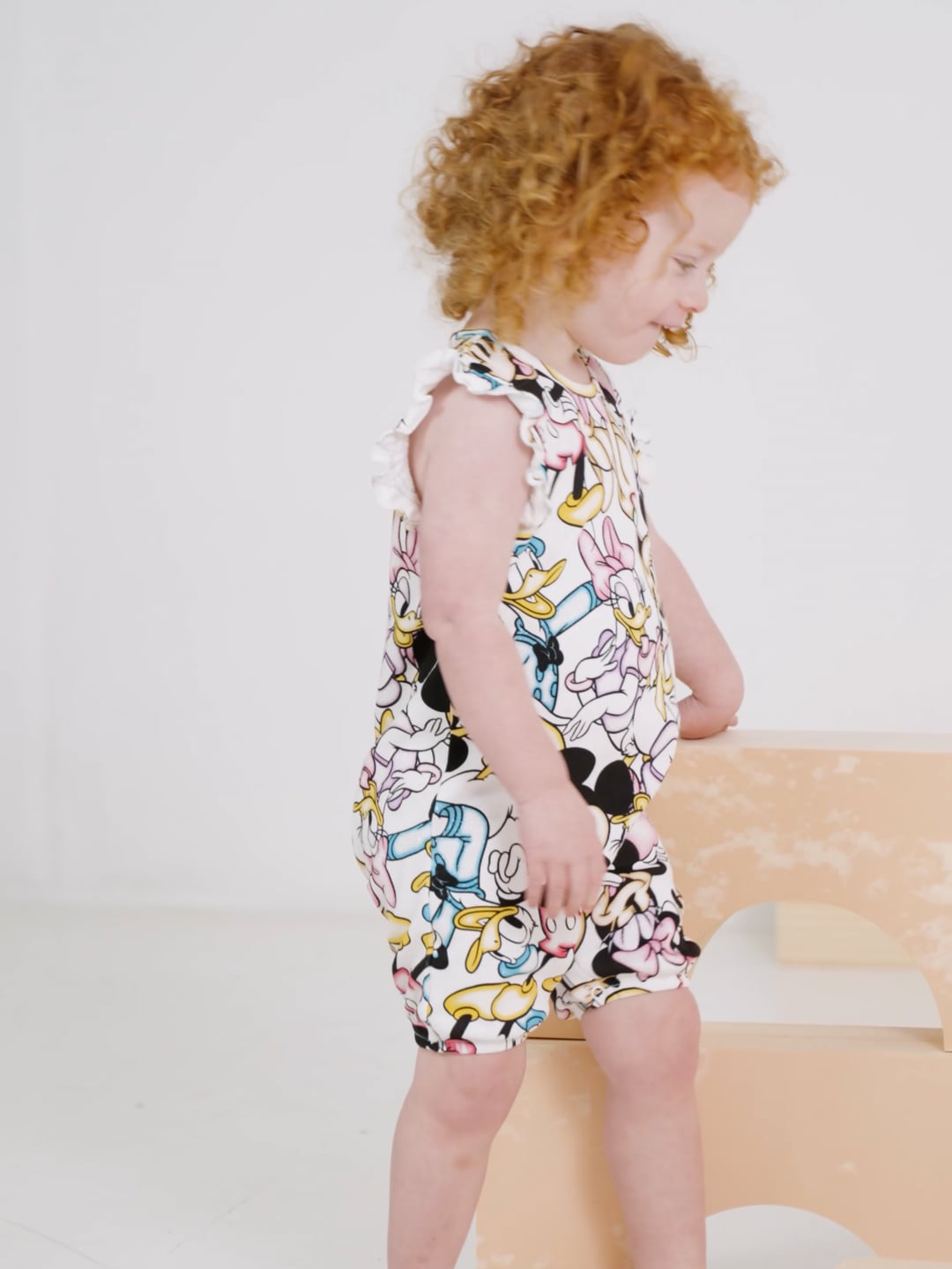 פיג’מת אוברול קצרה MICKEY AND FRIENDS