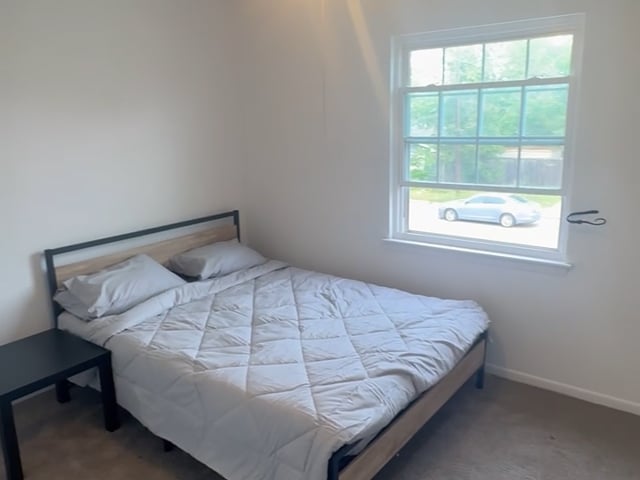 Room for rent in the Heart of DFW!Move in specials Main Photo