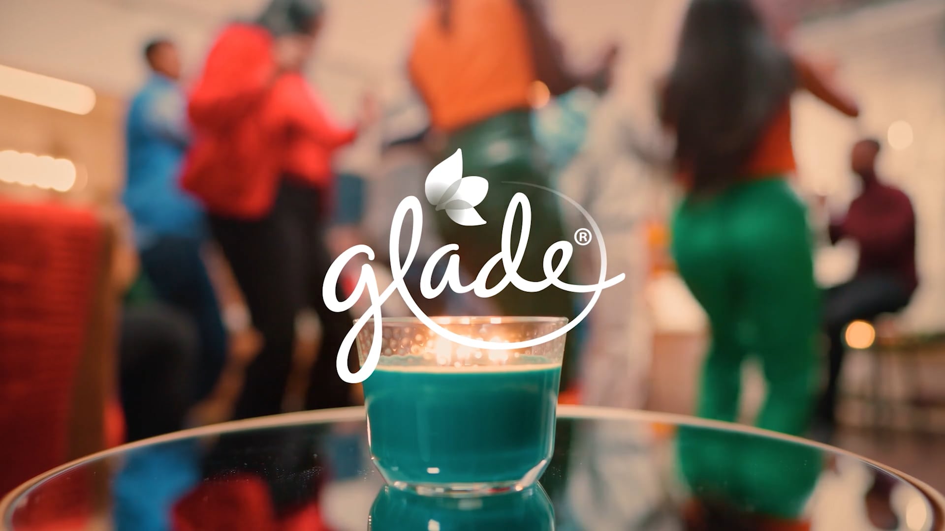 Glade Holiday Glow Collection Ft. Caitlyn Davis