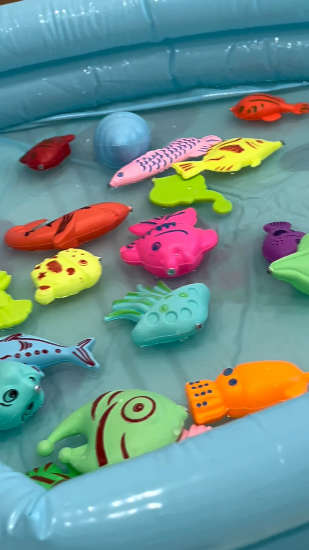 Juego De Pesca Magnético Piscina Infantil 28 Piezas — El Rey del