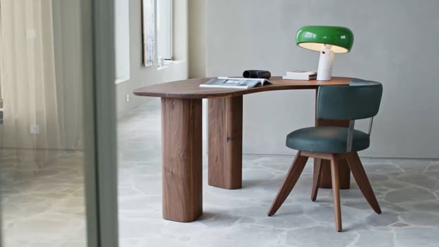 [more] x OSO desk