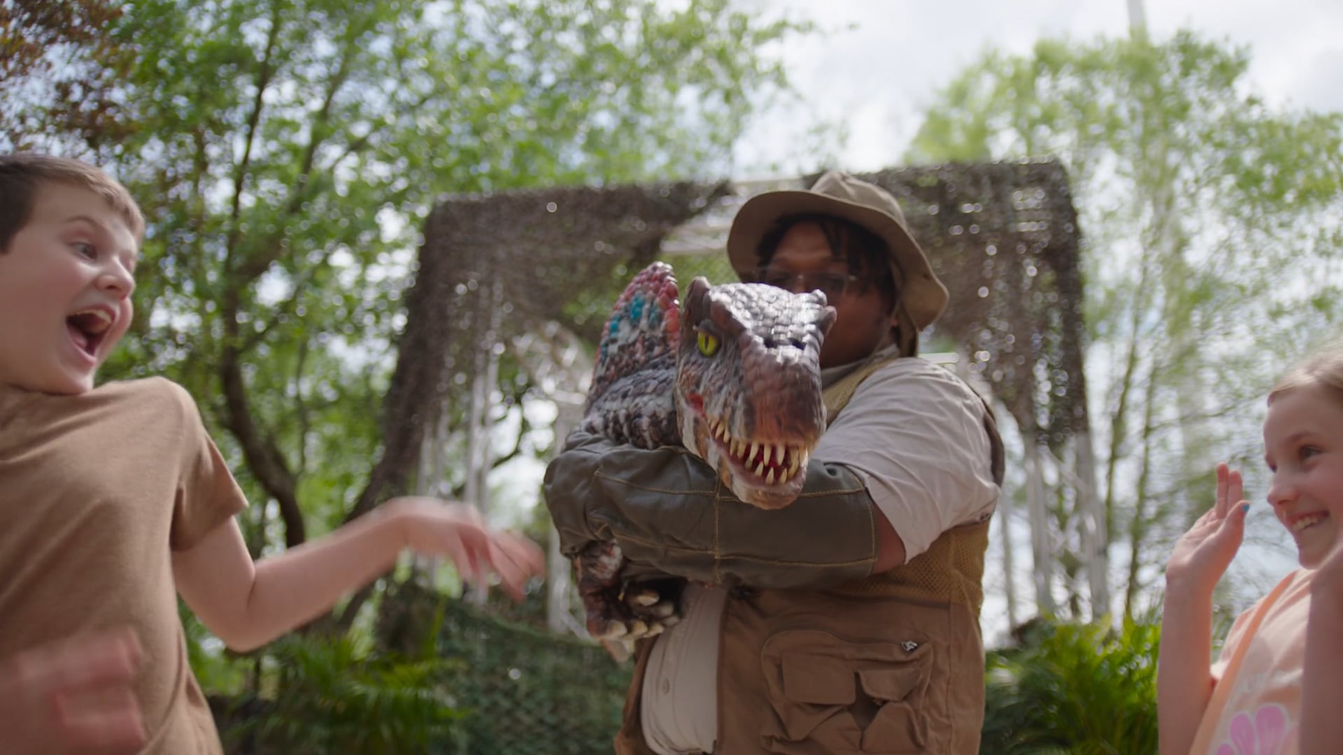 WILD_ADVENTURES_DINOSAUR_EXPLORE_30